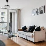 Modern 2-Bed Apartment In Stratford