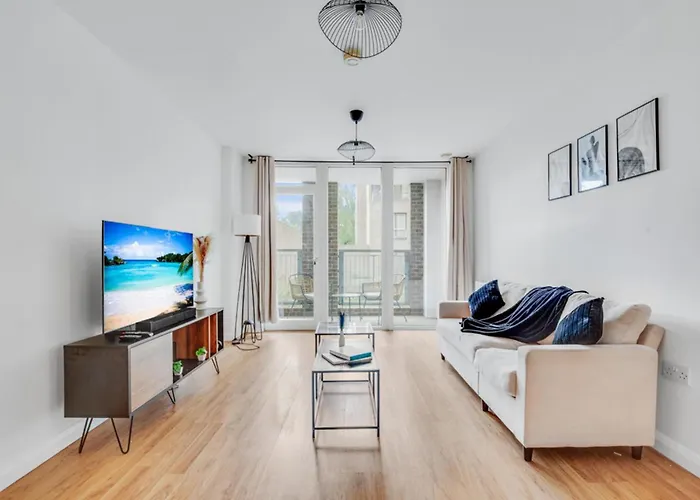 Modern 2-Bed Apartment In Stratford