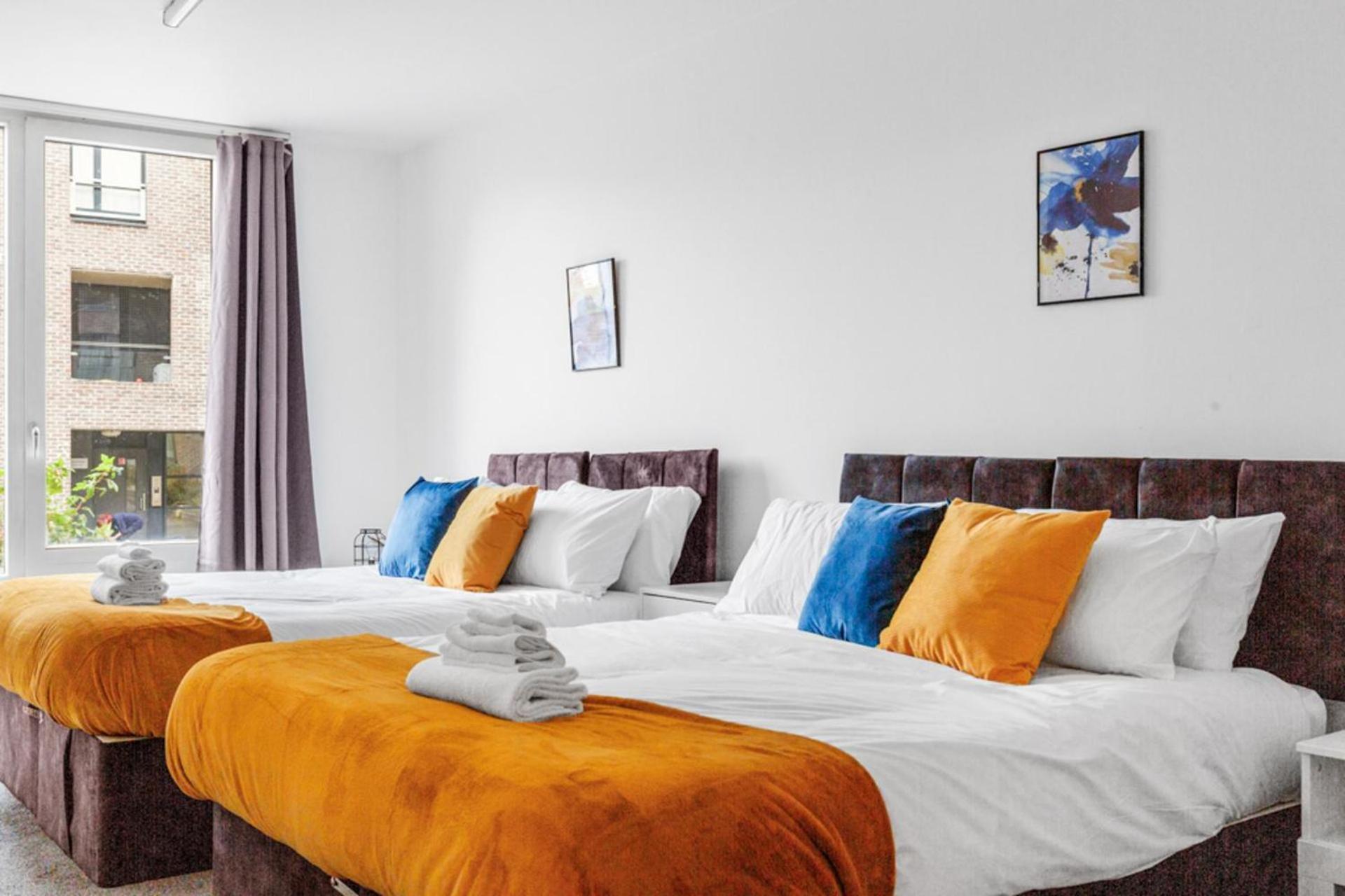 Modern 2-bed In Stratford *