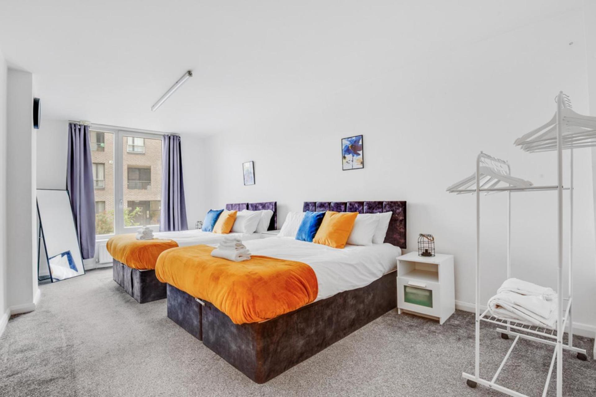 Modern 2-bed In Stratford Appartamento Londra